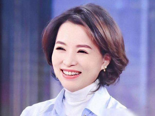 董卿缺席《春晚》《中国诗词大会》,如今从撒贝宁那找到原因了