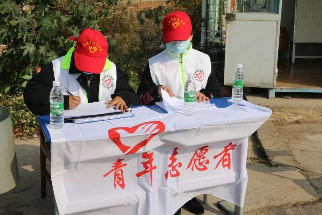 面对战"疫",开远青年志愿者逆行而上