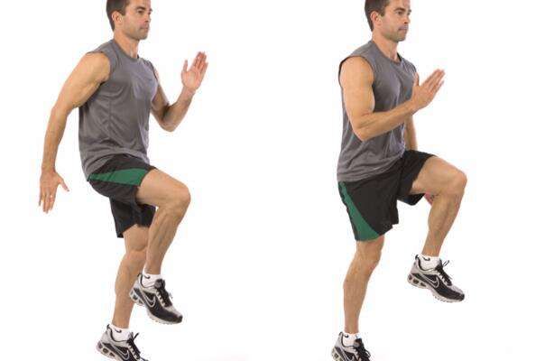 第六套动作仰卧起坐动作要领:仰卧,两腿并拢,两手上举,利用腹肌收缩