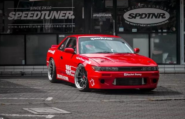 67飘移舞者火箭兔宽体改装日产s13