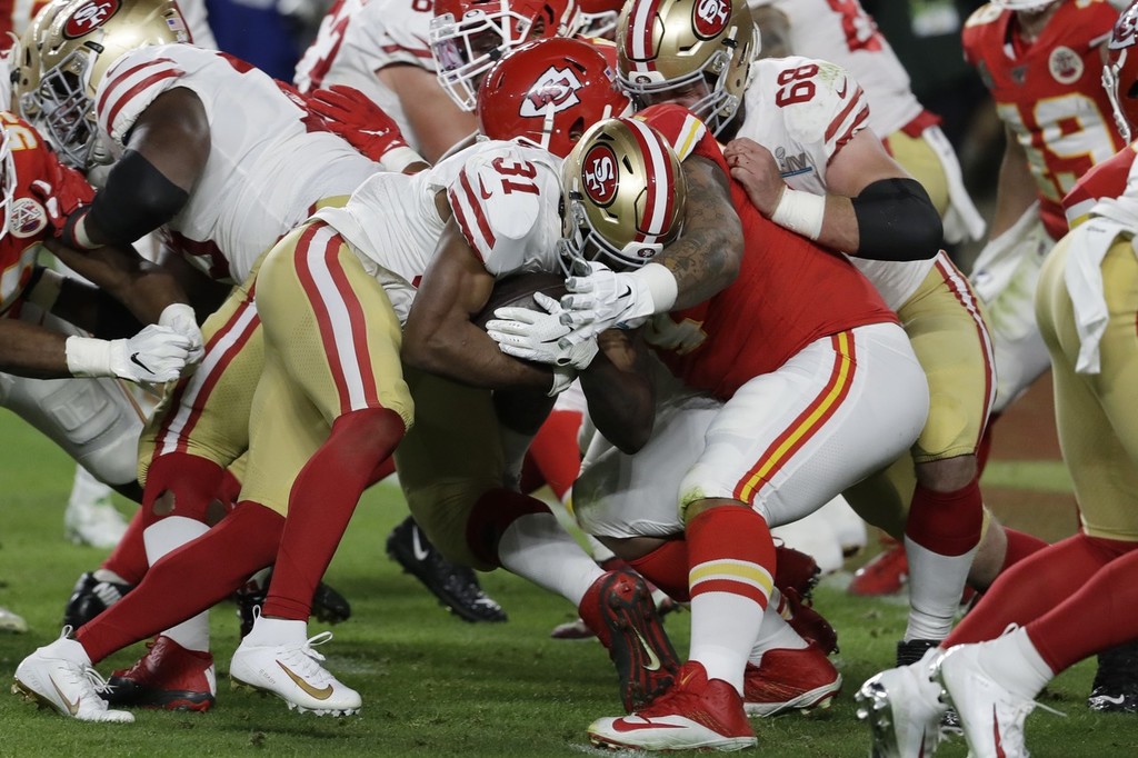 1/ 12 北京时间2月3日消息 第54届nfl超级碗对决在迈阿密硬石体育场落