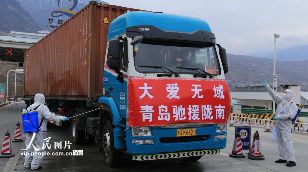 组图全国各地驰援防控争分夺秒