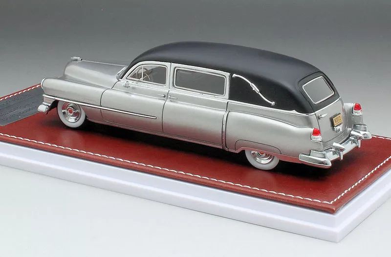 ambulance 1951gim032a ╟ cadillac superior landaulet hearse