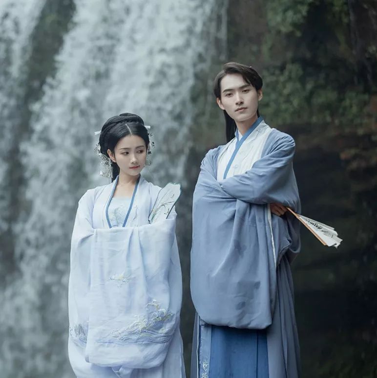 男生穿汉服被说娘怎么穿才能更显man