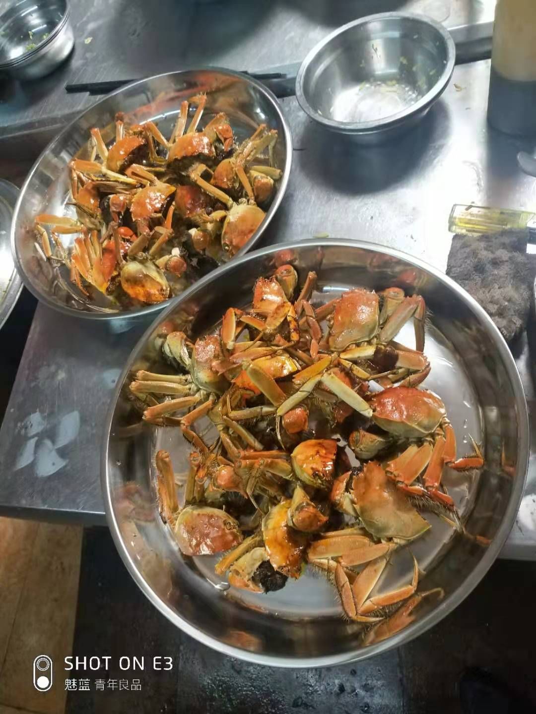 主打菜品:大盘菜,鸡炆蟹,啫啫大肠鸡,焗蟹,牛脯煲,羊肉煲订餐须知