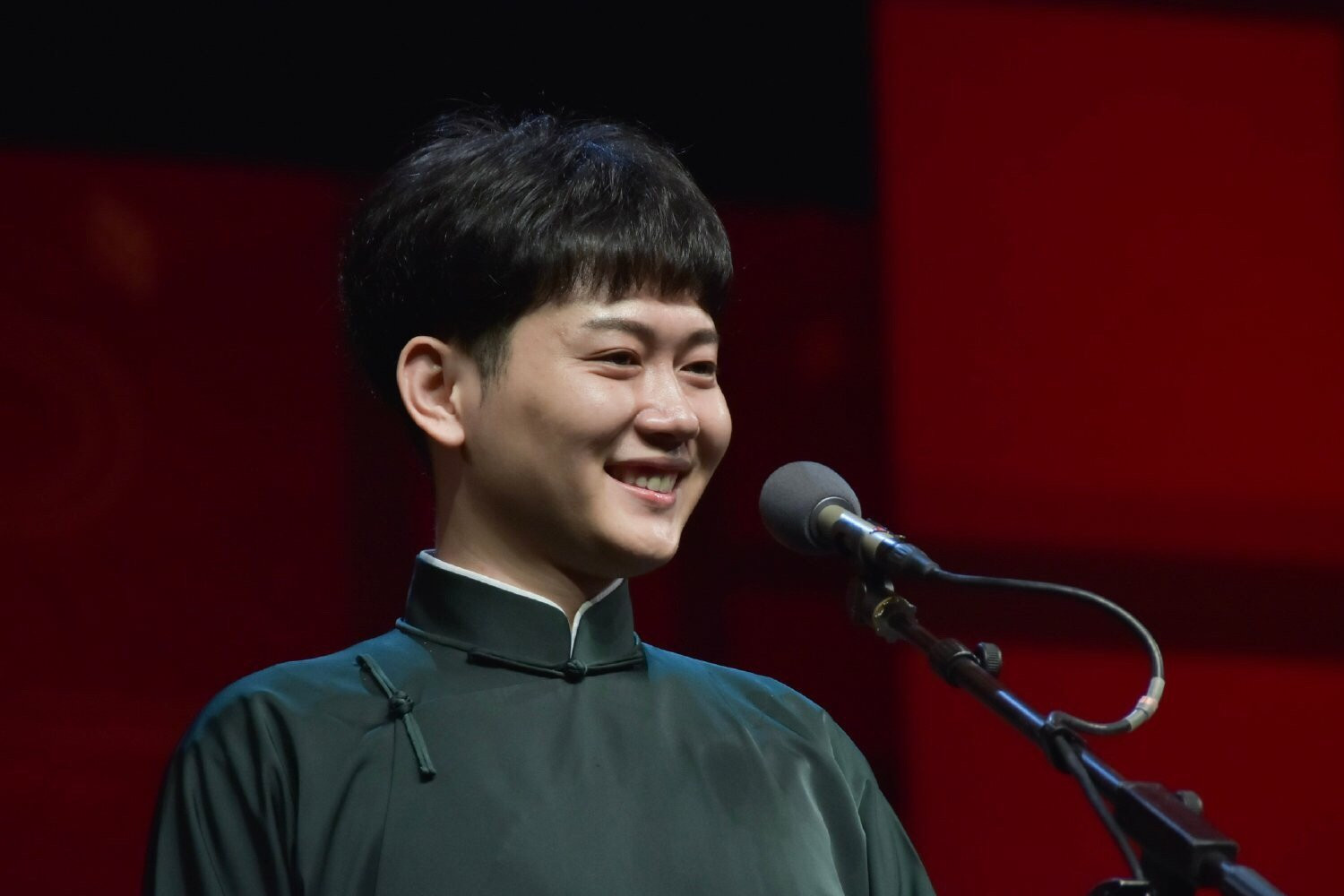 原创孟鹤堂将出新单曲御用音乐制作人透露消息歌曲数量够一张专辑