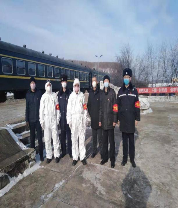 黑龙江大兴安岭松岭区防控疫情党员突击队纪实