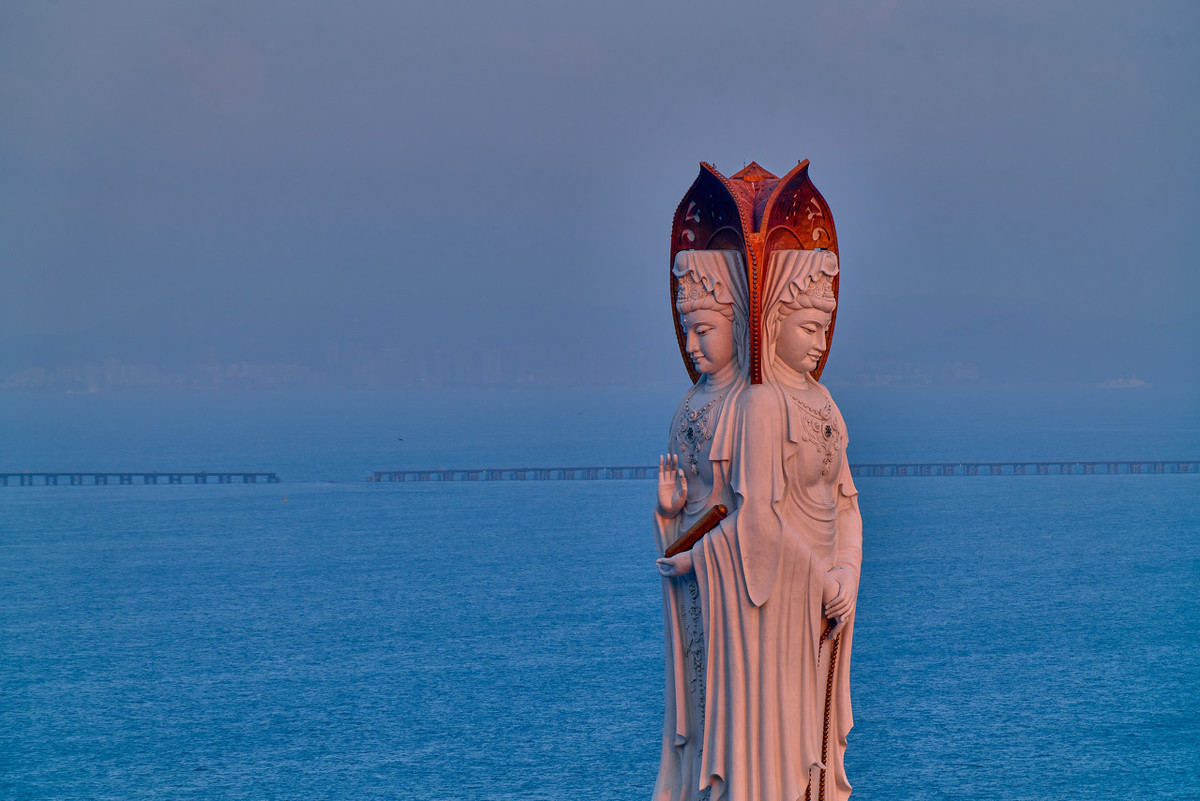 感恩菩萨,保佑疫情早点过去,无灾无难,百姓安康!