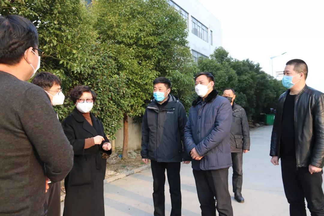 市委常委常务副市长王斌赴园区企业检查督导疫情防控工作