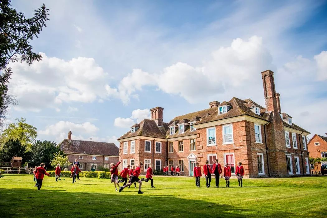 去英国插班,做一次英国贵族私校学生!