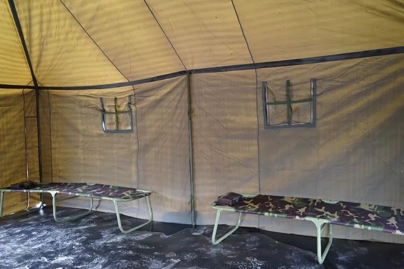 假的!湖北省红十字会3名领导被问责_帐篷