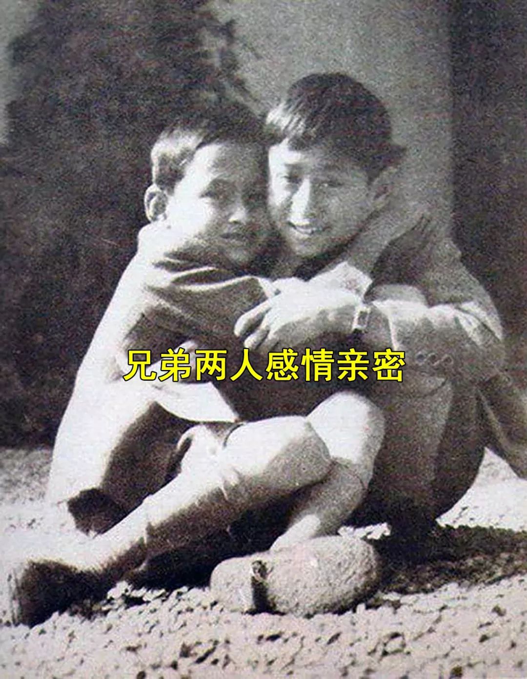 普密蓬国王失手杀了亲哥哥,想要坦白却被母亲阻止,从此再无笑容