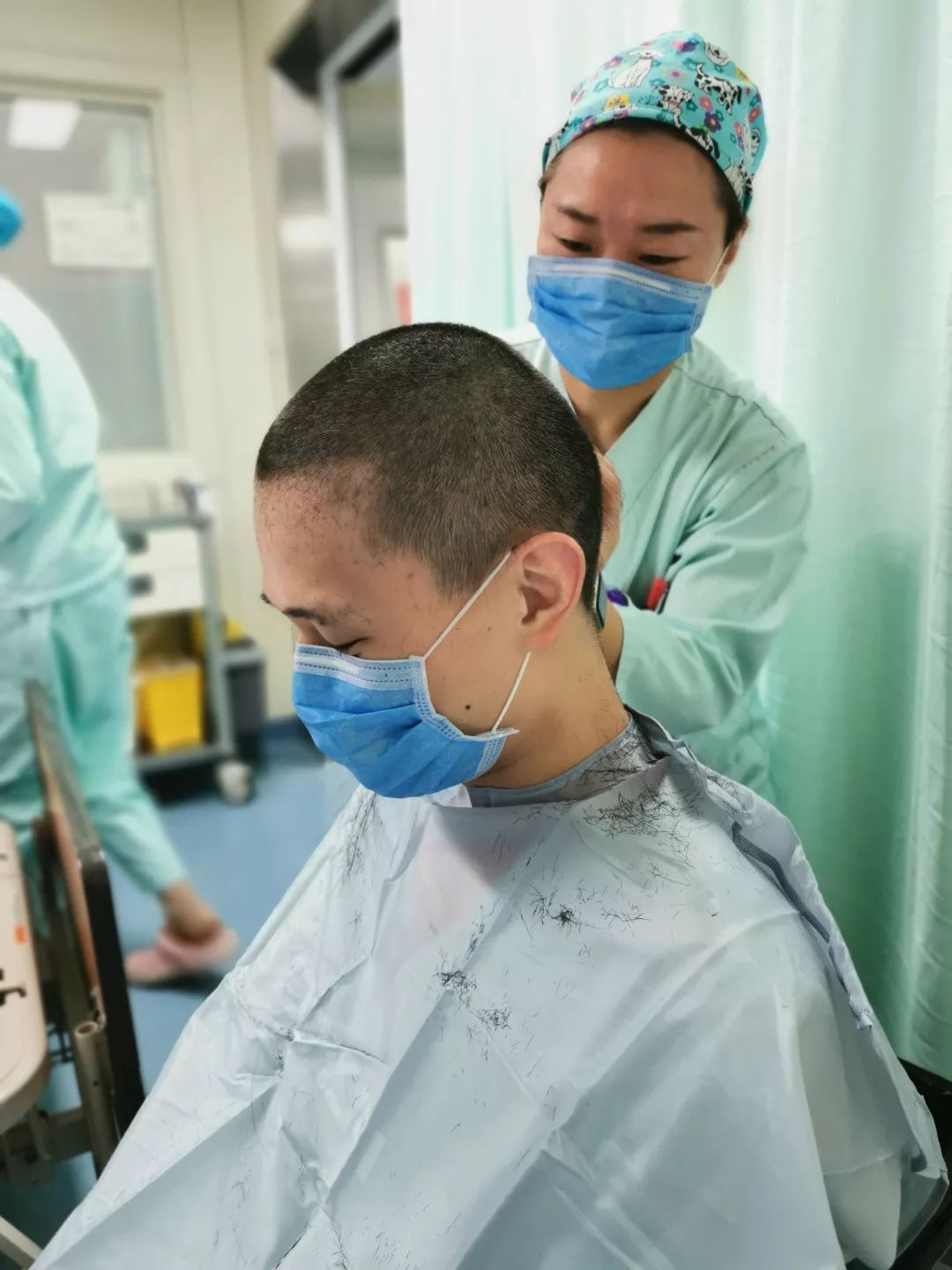 长大后我依旧想成为一名超人记北京协和医院援鄂抗疫男护士团队