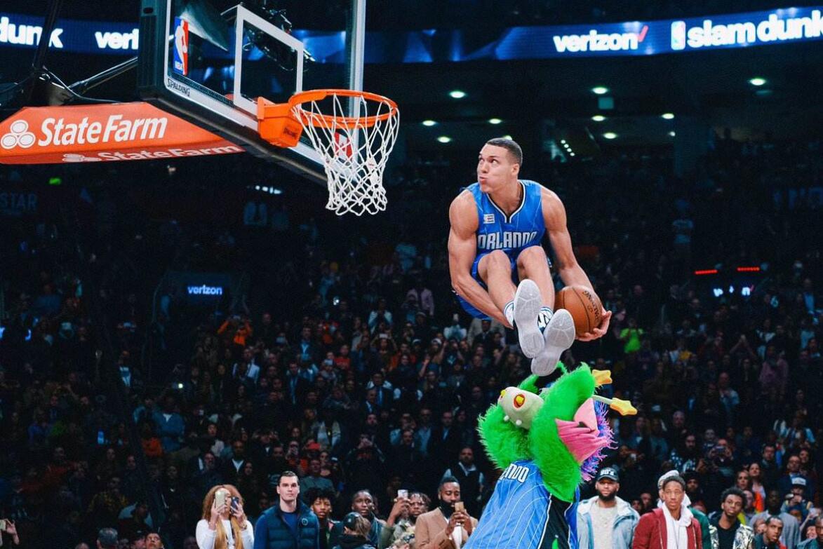 疯狂!弹跳男确认参加扣篮大赛,霍华德越来越难了,重在参与吧