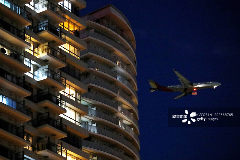 日本东京羽田机场测试新国际航线 科技超低空飞掠城市