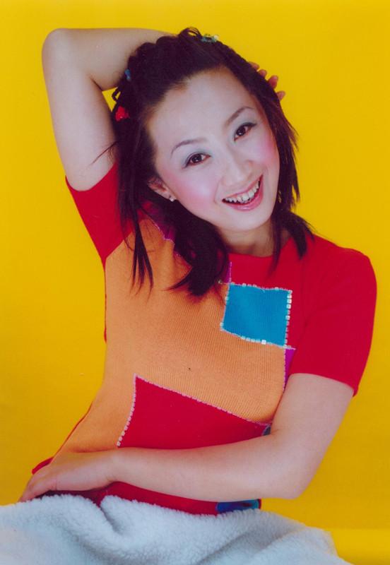 少儿频道"花姐姐:36岁高龄产女,55岁的她依旧坚守在央视_曾媛