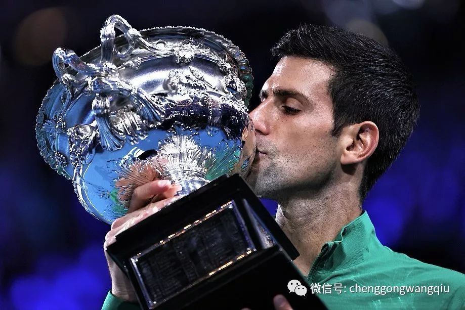 2020澳网男单冠军德约科维奇拍写真最新atp排名
