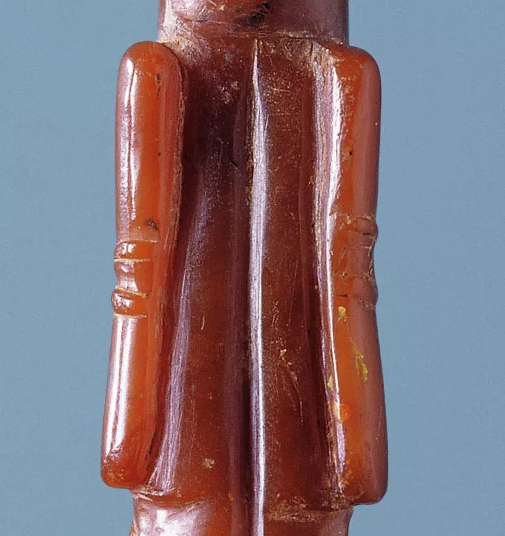 云观江博瑰宝②商代活环曲蹲羽人玉佩饰