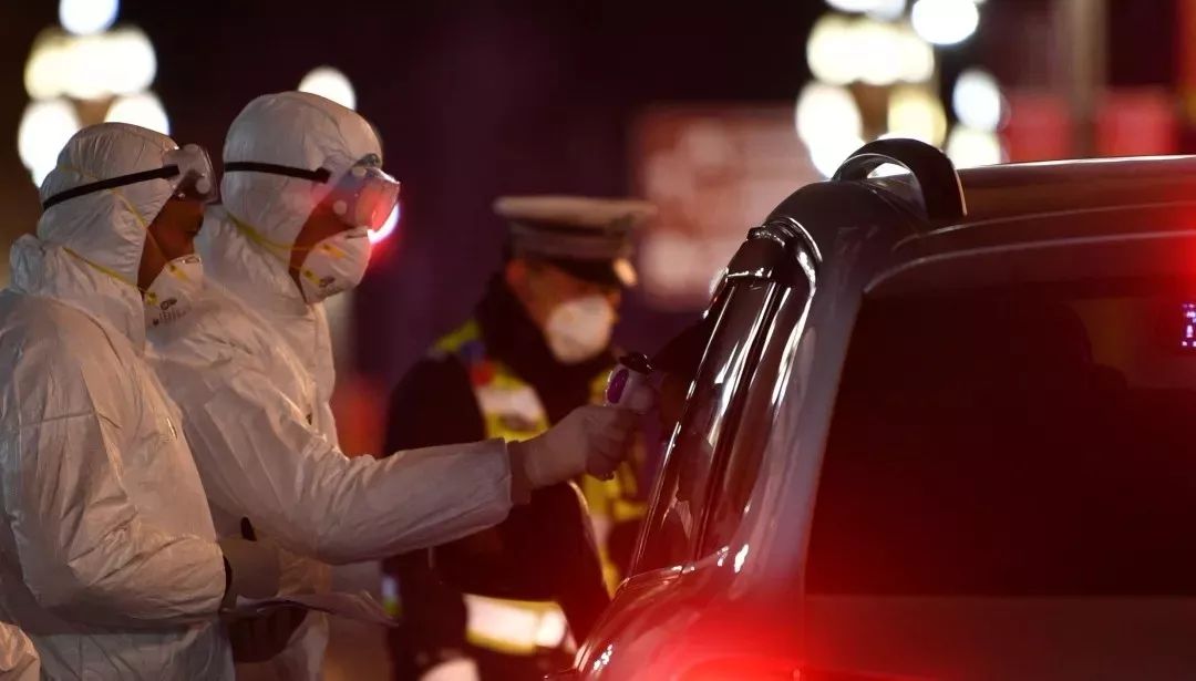 前线平凡的人和不平凡的事阿坝州抗击疫情的9个画面