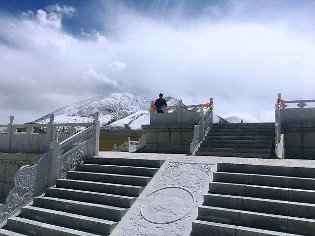 原创实拍青海昆仑山风光昆仑神鹿与道教玉虚宫