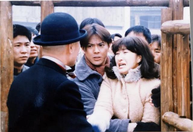 原创亡命天涯96年的冷门剧刘松仁搭档关咏荷洪欣莫少聪合作