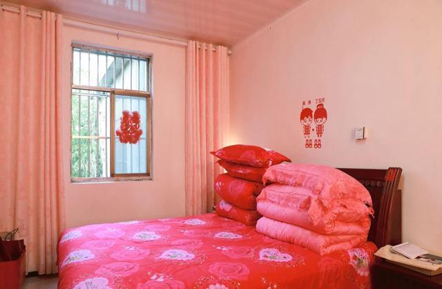 远嫁河南农村,看到婆家准备的婚房,爸妈抹着眼泪说放心了!