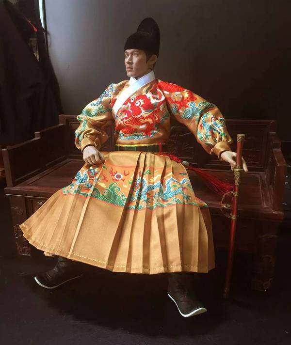 在明朝的历史中,江彬是有名的佞臣,他也是武宗皇帝的众多义子之一明武