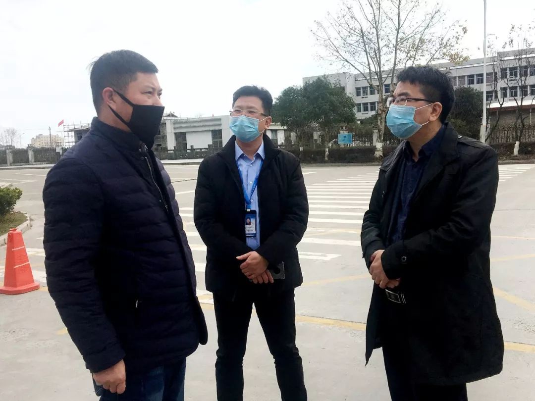 战疫行动白炳兴暗访督查校园疫情防控切实把疫情防控工作抓紧抓好