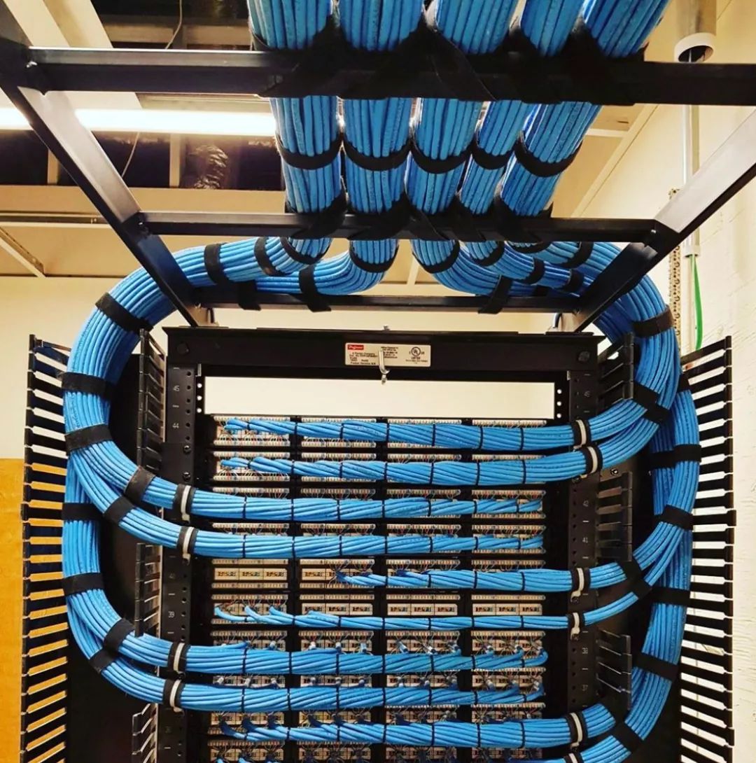 综合布线赏析这是否你见过的最美布线