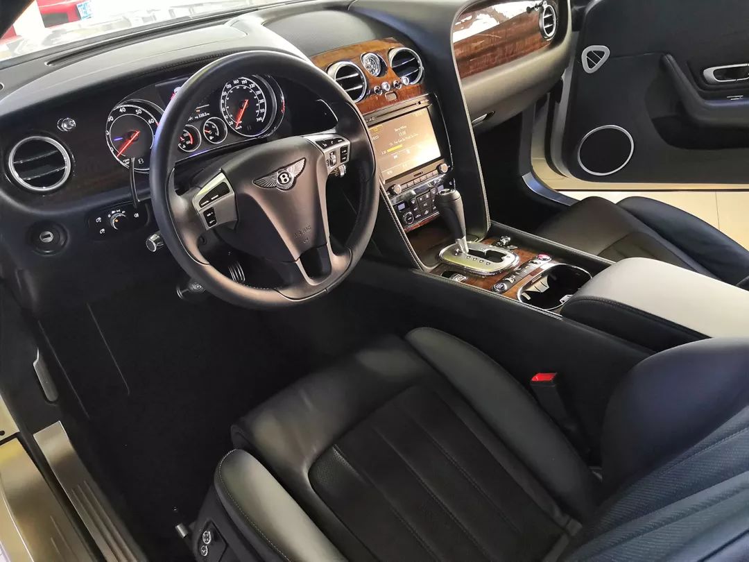 【精品豪车推荐】2012款 宾利 欧陆 4.0t gt v8
