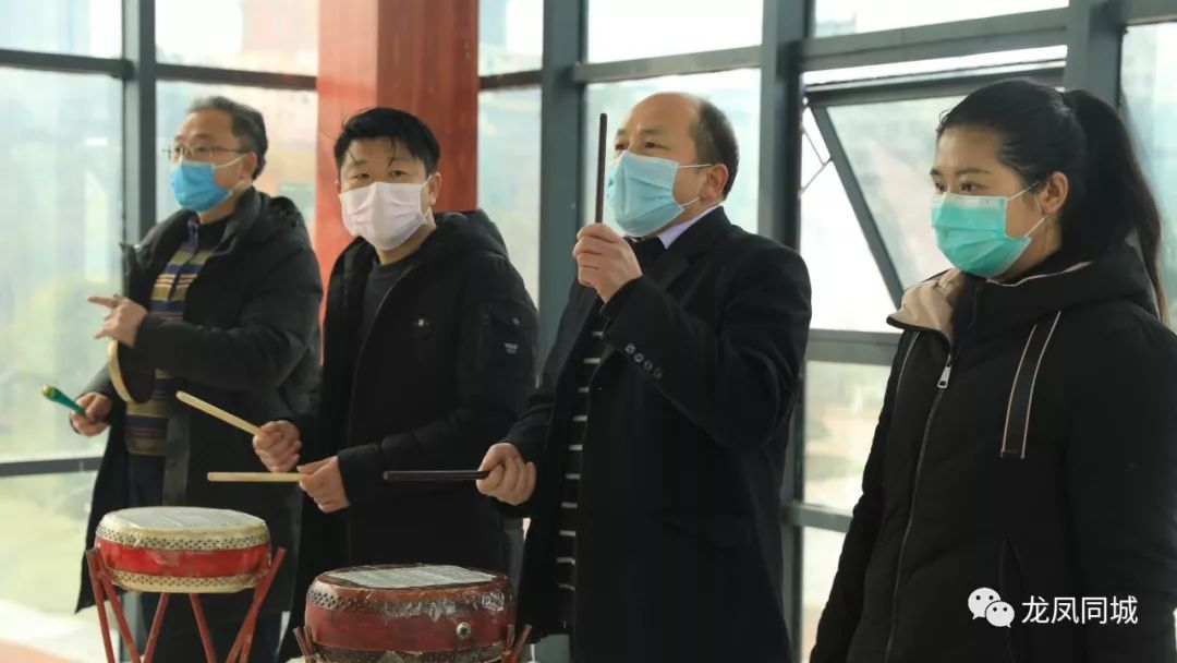 土家三棒鼓全民参与防新冠