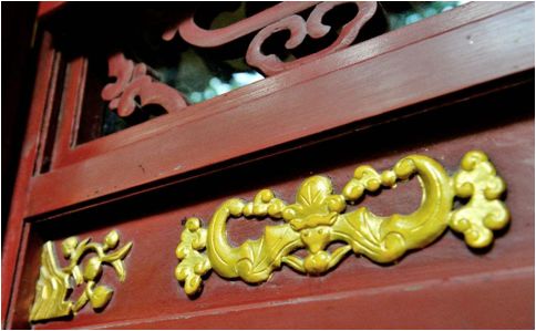 曾先后作为和珅,永璘宅邸的恭王府,更是装饰了9999个蝙蝠图案,被誉为"