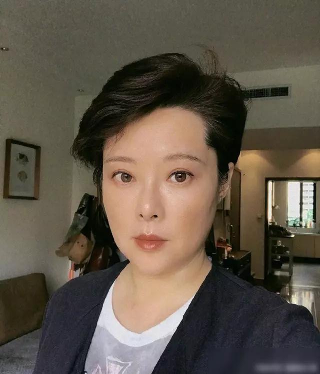 袁立终于为武汉行动了禁言后微博首发声网友韩红都累病了