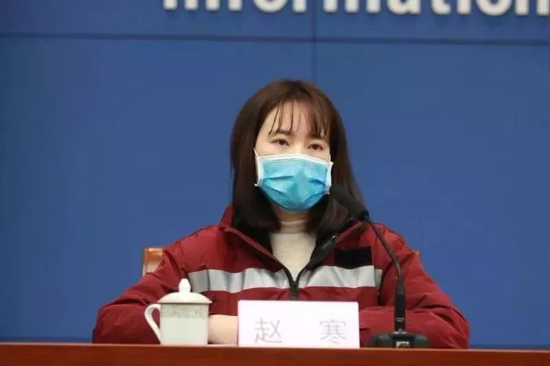 疾控专家:尽量别让包裹外包装"进门"_赵寒