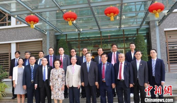 驻柬大使:感谢华侨华人与祖(籍)国同胞一起坚决打赢"防控疫情阻击战"