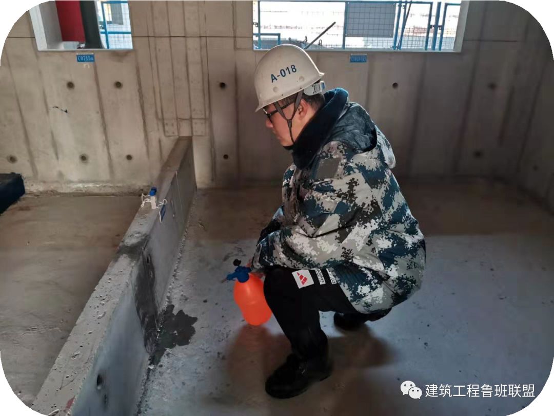 卫生间反坎淋水试验工程实体通过执行完善的质量管理措施,工程实体