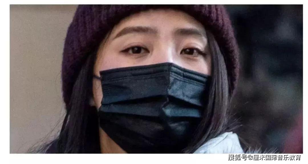 误戴了别人口罩一分钟_戴了口罩感觉都是美女