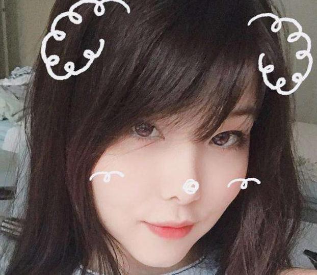 lol巴西女辅助晒宗师段位截图 并且称太好上了 本赛季只打了30局