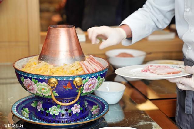 看热播了不起的长城吃馋坏杨超越刘烨的同款美食山海关浑锅