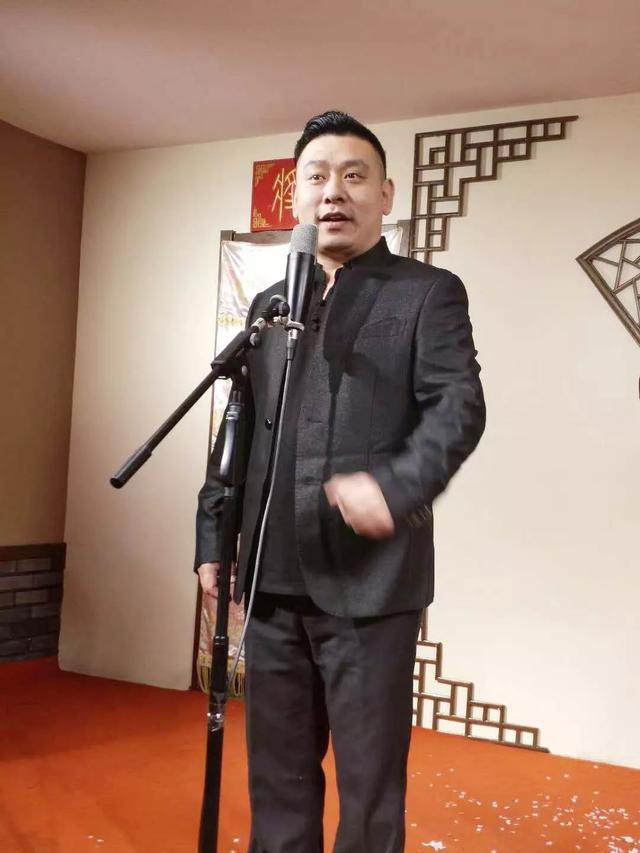 作者:王文龙录制过程照片更多精彩图片请关注"吉林省曲艺团艺术沙龙"