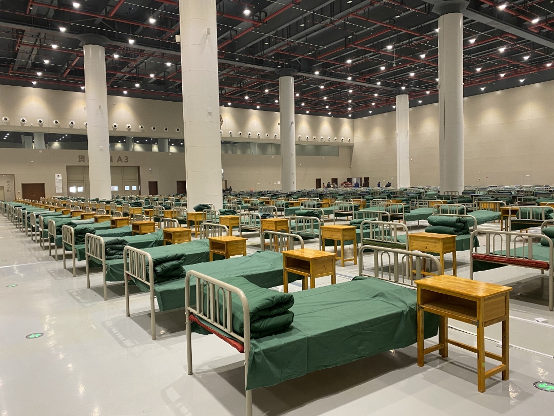 分秒必争 武汉13座"方舱医院"陆续建成