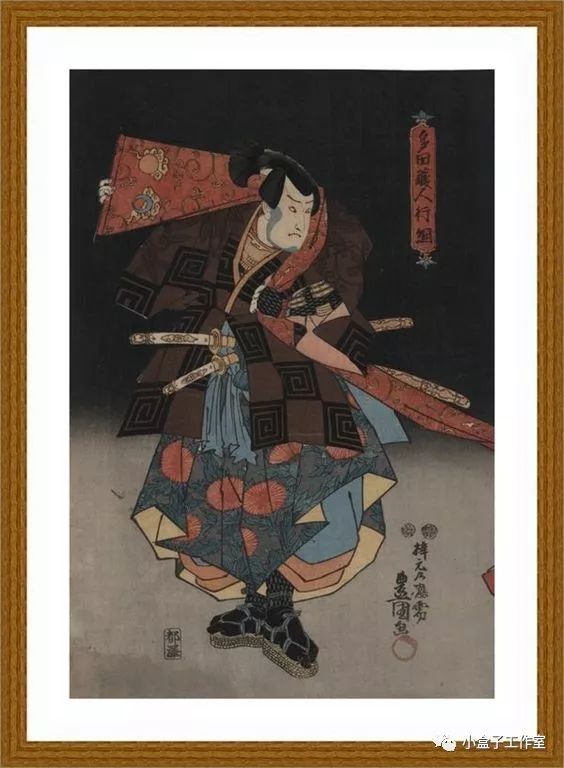 有的同学使用了毛笔等工具来表达东方绘画中的线条,还有许多同学的