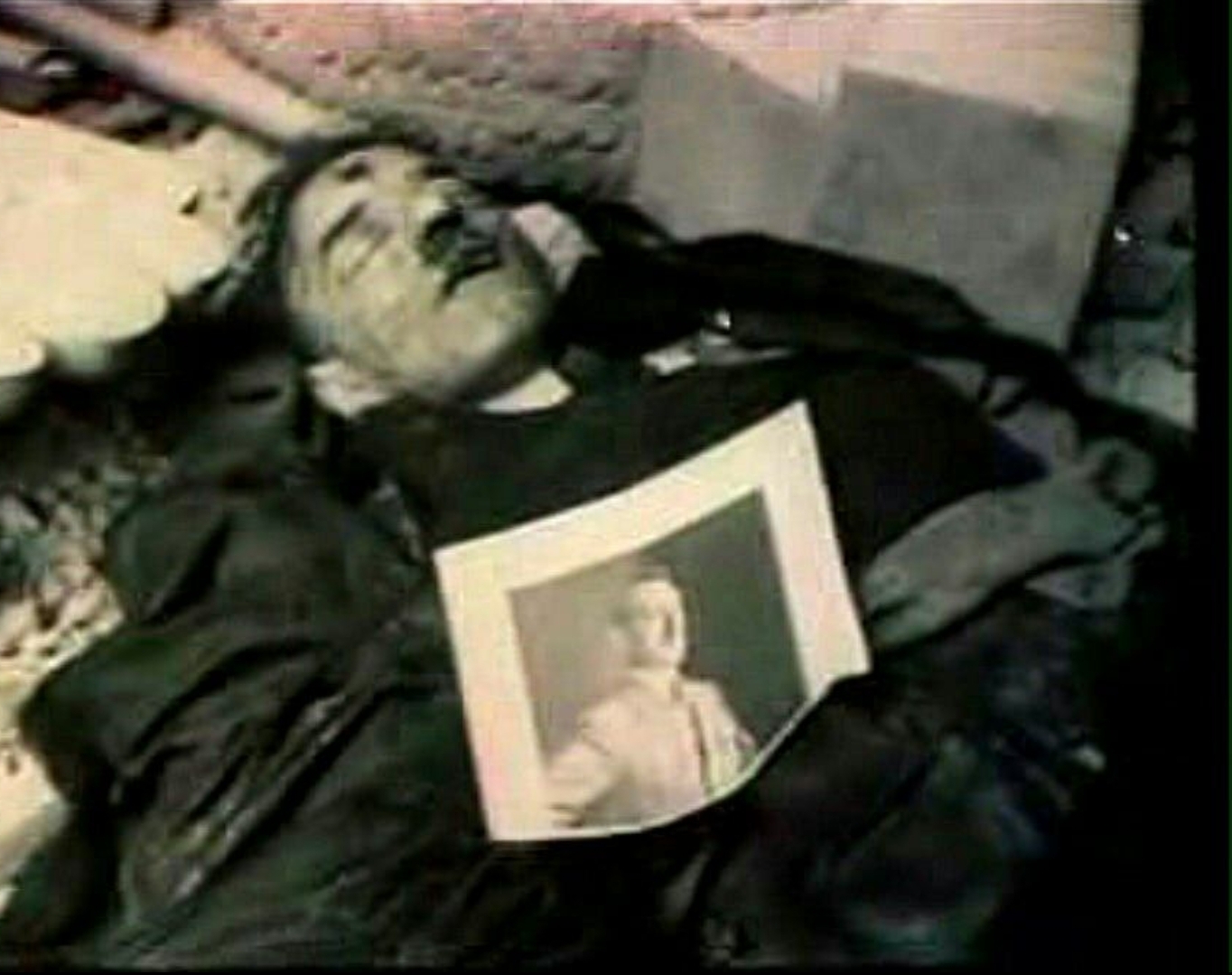 历史解密:希特勒"自杀"真相,德国战败前夕希特勒逃往了何方?