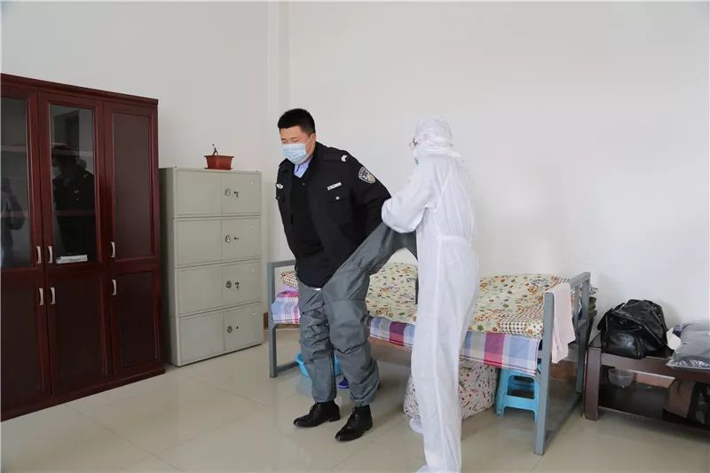 【烟台监狱】扎实开展疫情防控应急演练