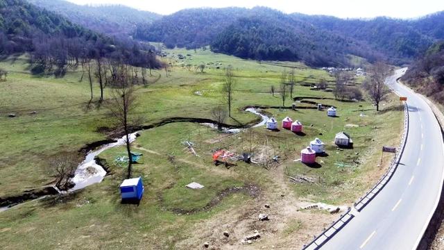 航拍关山石槽沟景区醉美