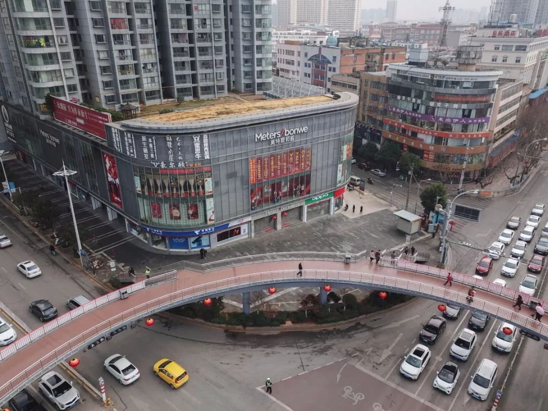 场景脑海里的阿诗玛天桥▼▼▼在2020年春节后为抗击疫情所做出的努力