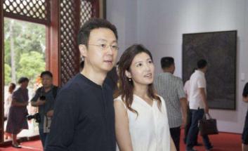 原创央视主持人刚强娶2婚北京卫视一姐春妮春妮41岁为他产子
