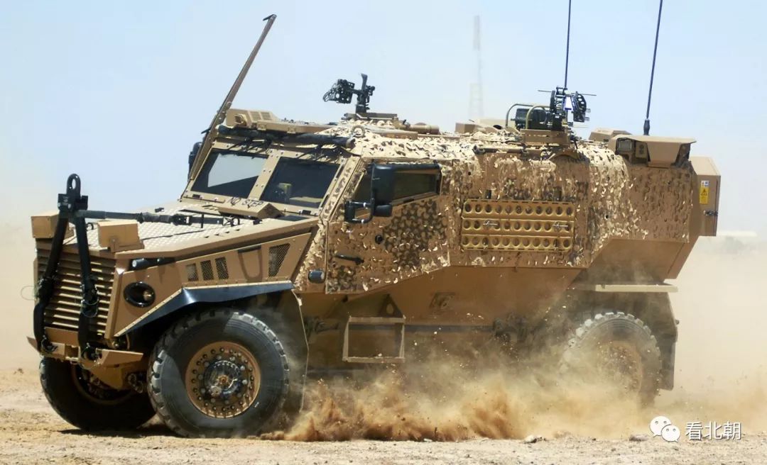 阿富汗战场上的防爆能手英国猎狐犬foxhound轻型装甲巡逻车
