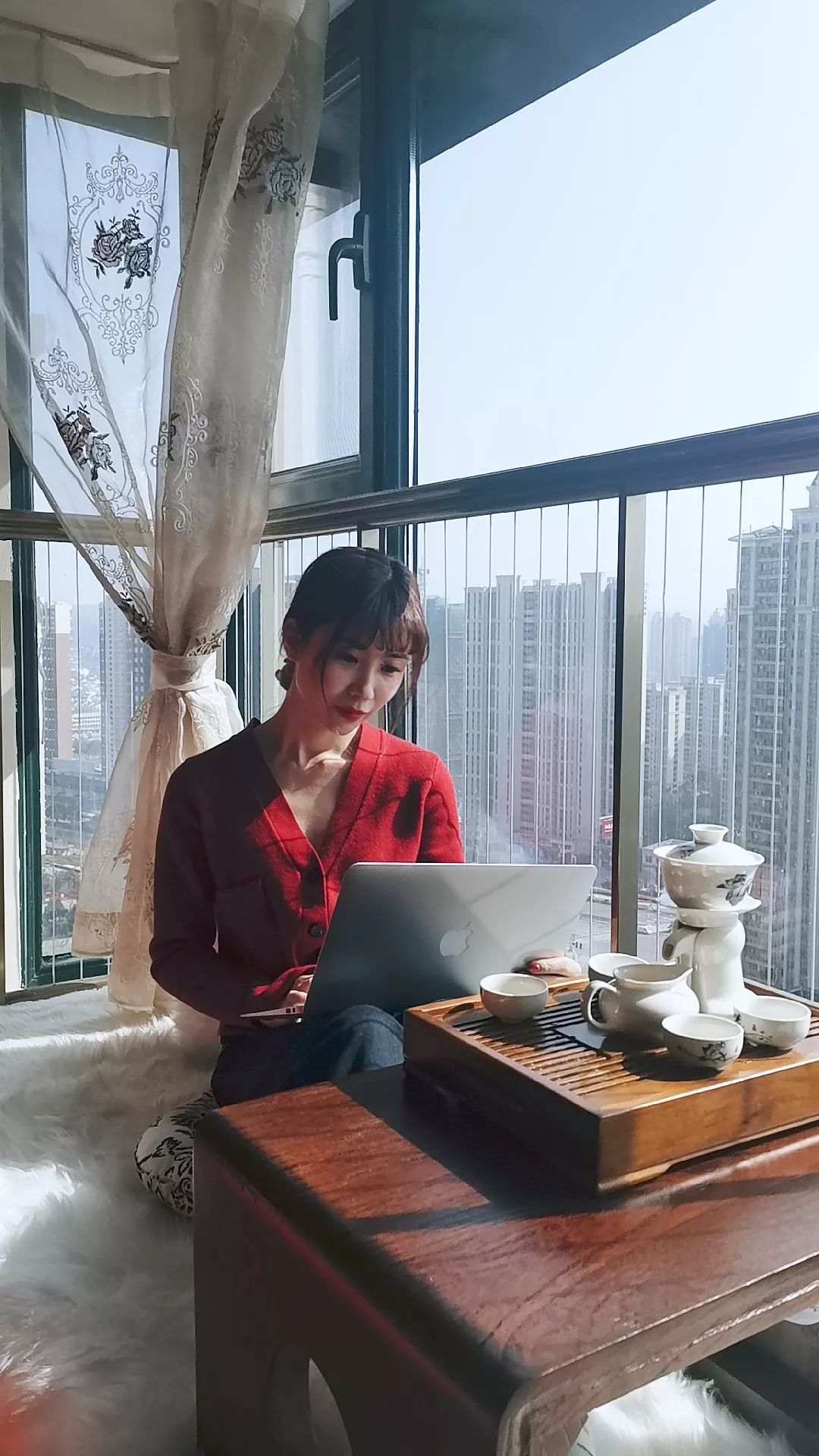 主播宅生活豁出去了纯素颜开讲女主播的居家小秘密