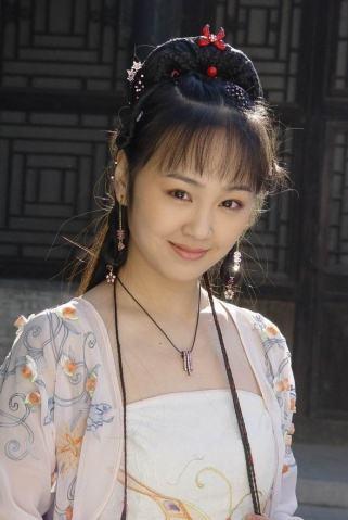 烽火戏诸侯的褒姒实则是龙的口水的转世